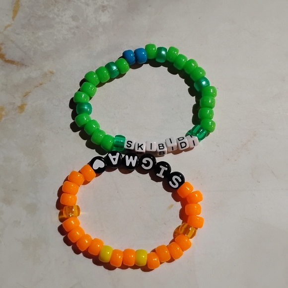 Handmade bracelets - Picture 5 of 5